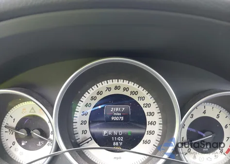 2013 Mercedes-Benz C 300 Luxury 4Matic/Sport 4Matic z USA, uszkodzony, nr VIN WDDGF8ABXDA837081